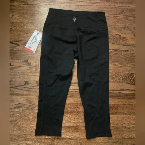 Skechers Black Go Walk Capris - Picture 2 of 6